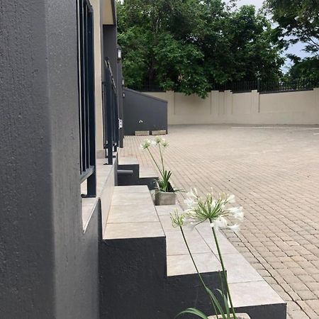 Spring Acres Guesthouse Mbombela Buitenkant foto